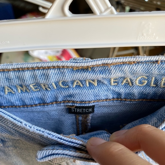 mom jeans, american eagle - Picture 3 of 5